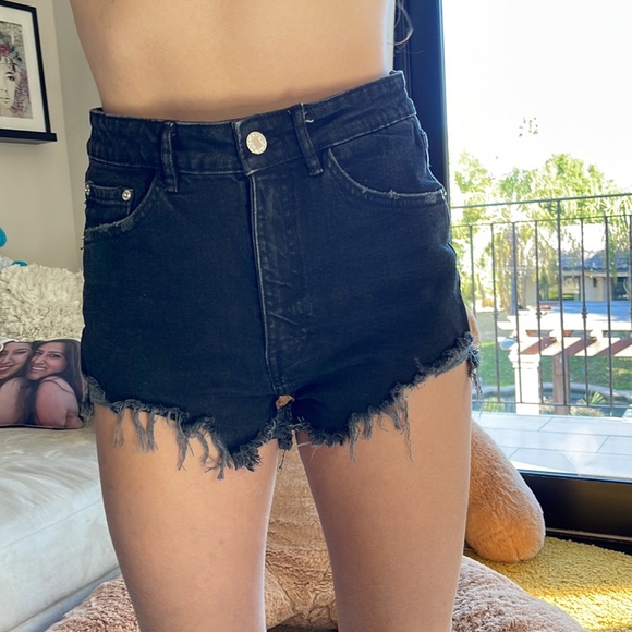 NWOT Zara Hi-Rise Jeans shorts - Picture 1 of 5